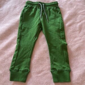 Whistle & flute drawstring jogger olive